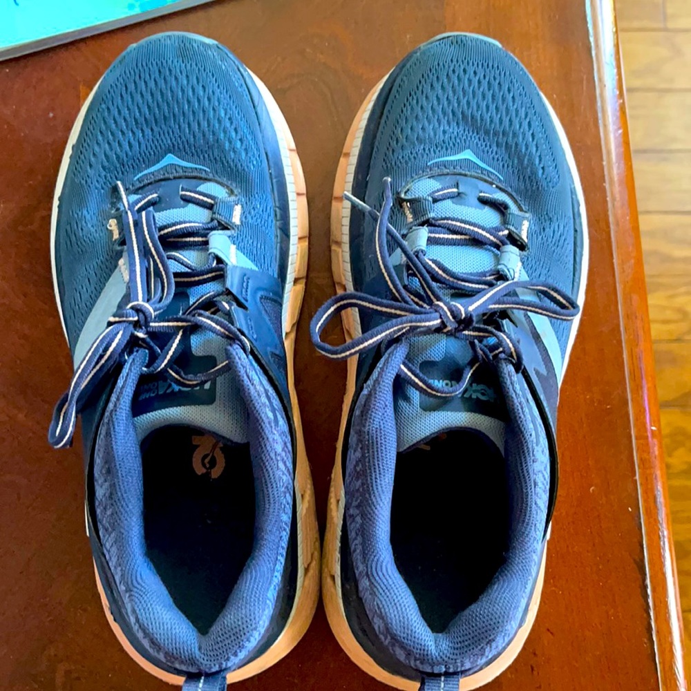 Women’s Hoka Tennis Shoes 8.5 GUC
